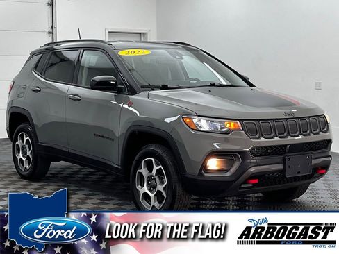 Used 2022 Jeep Compass Trailhawk AWD/4WD image 1