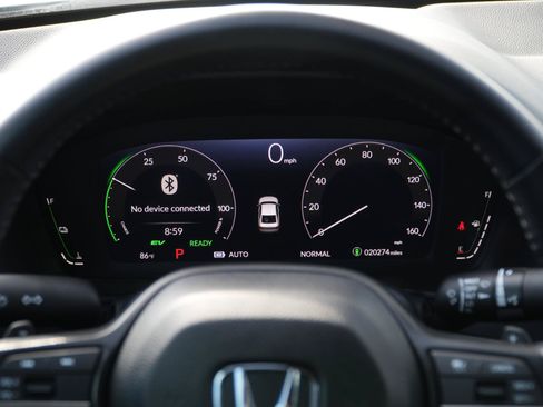 Used 2025 Honda Accord Sport image 25