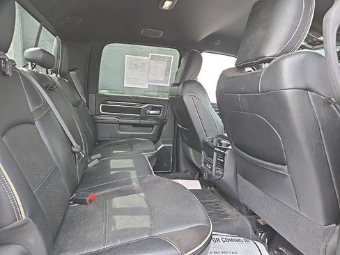 Used 2019 RAM 2500 Laramie w/ Night Edition AWD/4WD image 5
