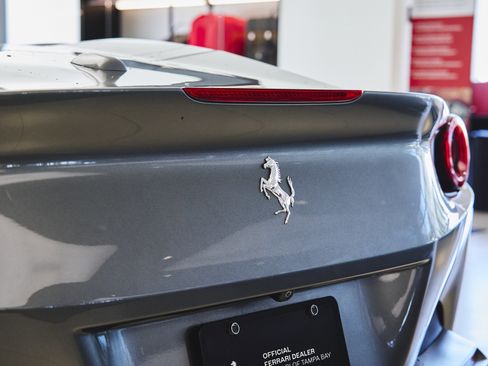 Used 2019 Ferrari Portofino image 50