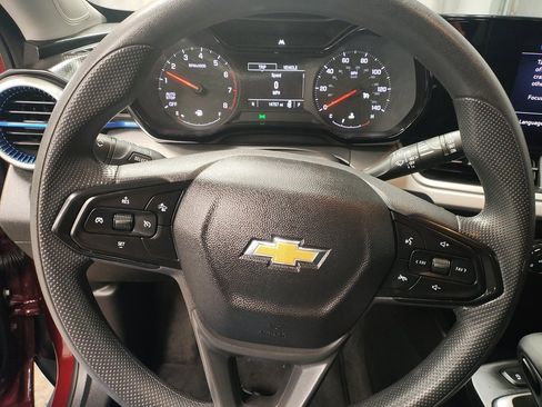 Used 2024 Chevrolet Trax LS w/ LS Convenience Package image 29