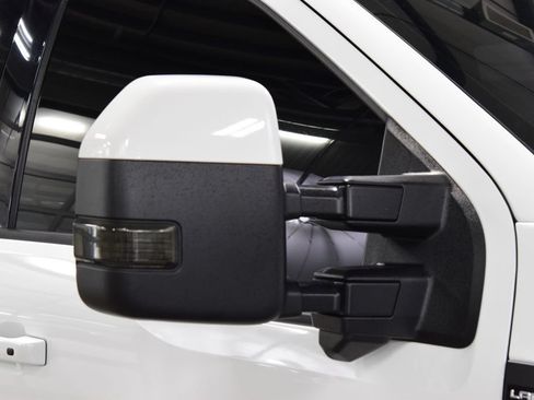 Used 2023 Ford F250 Lariat w/ Lariat Ultimate Package AWD/4WD image 16