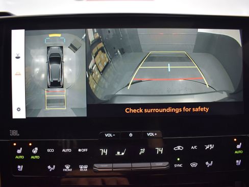 Used 2023 Toyota bZ4X Limited image 21