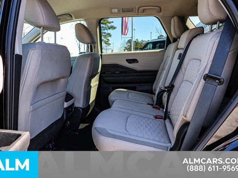 Used 2024 Nissan Pathfinder SV image 21