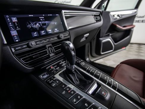 Used 2021 Porsche Macan GTS image 33