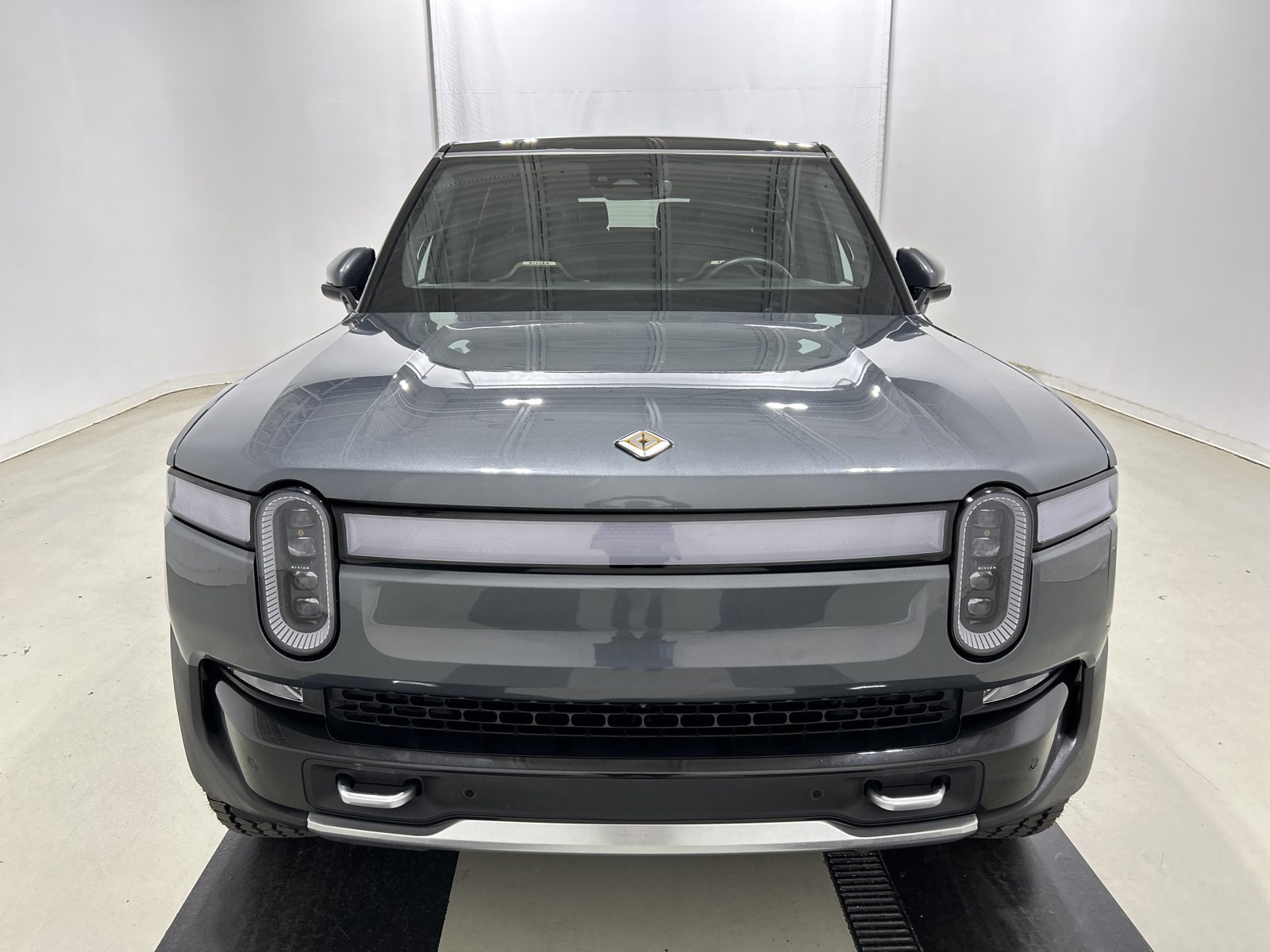 Used 2022 Rivian R1S Launch Edition Quad AWD/4WD image 8