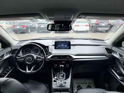 Used 2018 MAZDA CX-9 Touring AWD/4WD image 11