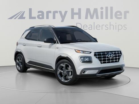 New 2026 Hyundai Venue SEL FWD image 2