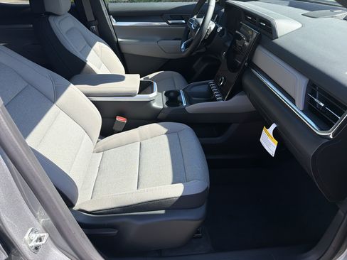 New 2026 GMC Terrain Elevation FWD image 15