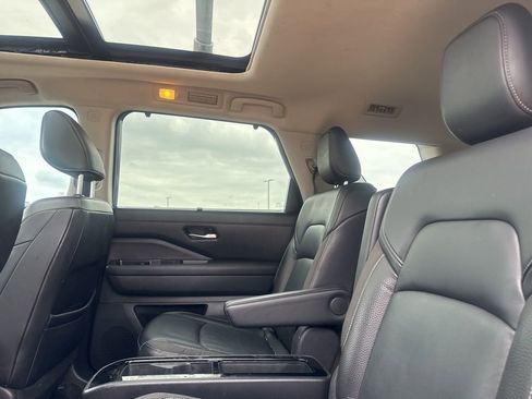 Certified 2022 Nissan Pathfinder SL w/ SL Premium Package image 35