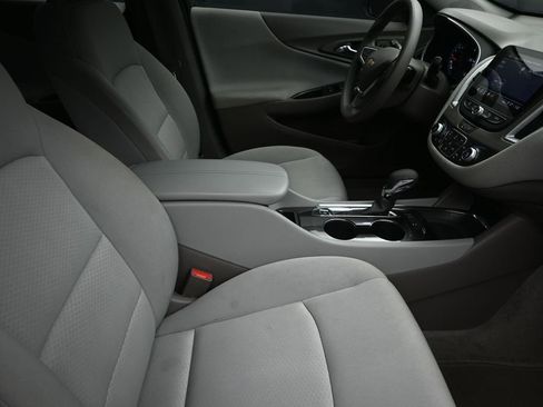Used 2025 Chevrolet Malibu LT FWD image 23