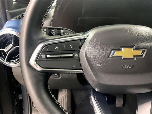 Used 2025 Chevrolet Equinox EV LT w/ Convenience Package image 22