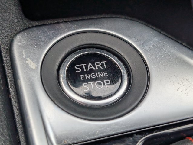 Used 2025 Nissan Sentra SR FWD image 24