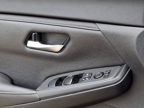 Certified 2023 Nissan Sentra SV w/ All-Weather Package FWD image 26