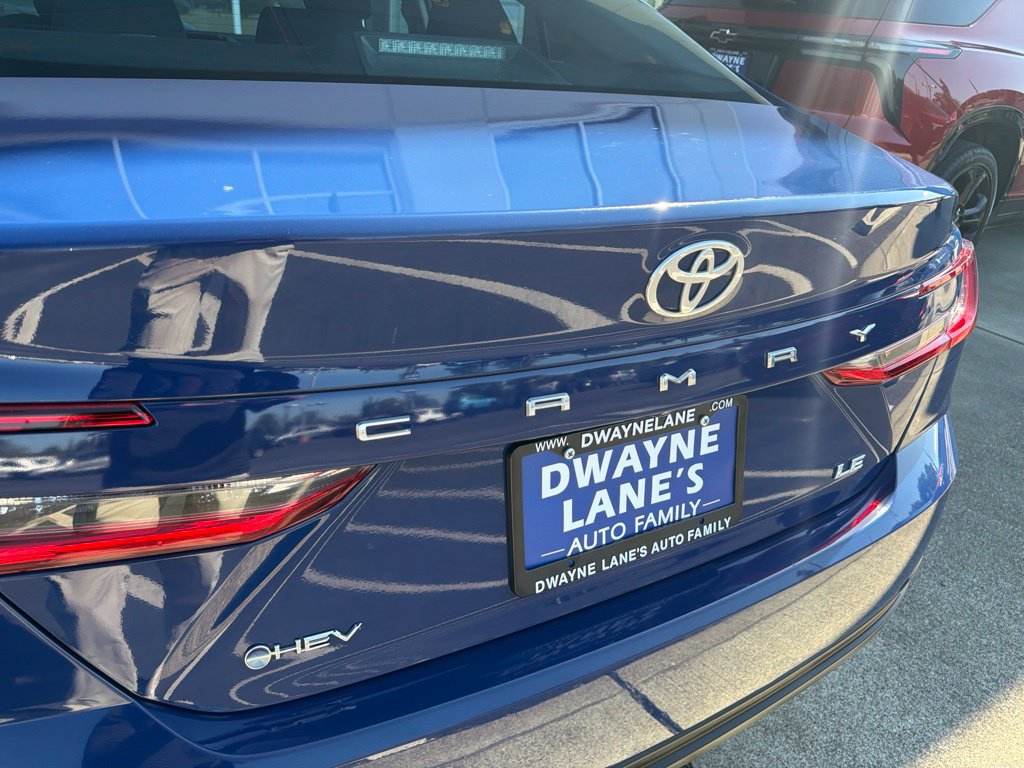 Used 2025 Toyota Camry LE FWD image 28