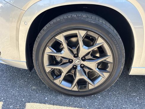 New 2026 Lexus TX 500h AWD image 10