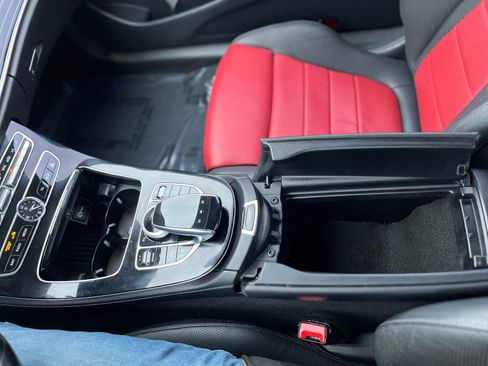 Used 2020 Mercedes-Benz E 450 4MATIC Coupe w/ AMG Line image 35