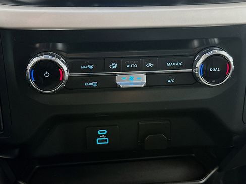 Used 2022 Ford F150 XLT image 15