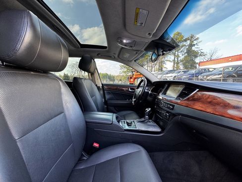 Used 2015 Hyundai Equus Signature image 14