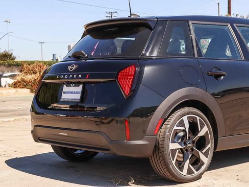 New 2026 MINI Cooper S FWD image 11