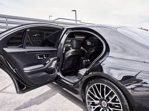 Used 2025 Mercedes-Benz S 580 4MATIC Sedan image 27
