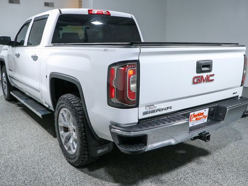 Used 2018 GMC Sierra 1500 SLT w/ SLT Premium Package AWD/4WD image 9