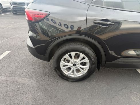 Certified 2024 Ford Escape Active AWD/4WD image 12