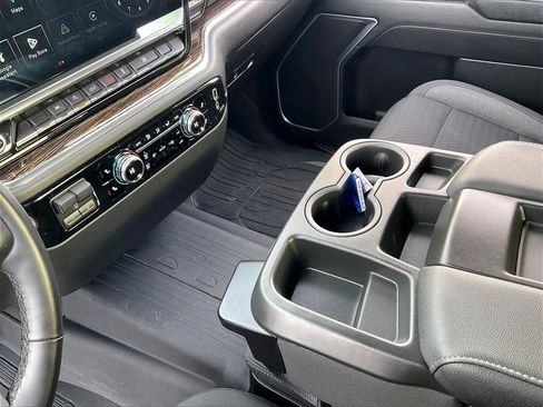 Used 2023 GMC Sierra 1500 Elevation image 19