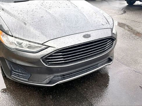 Used 2019 Ford Fusion SE image 5