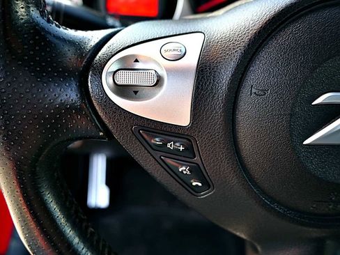 Used 2016 Nissan 370Z Coupe RWD image 19