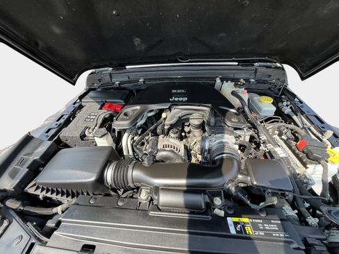 Used 2018 Jeep Wrangler Sport S image 14