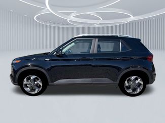 New 2026 Hyundai Venue SEL FWD video 3