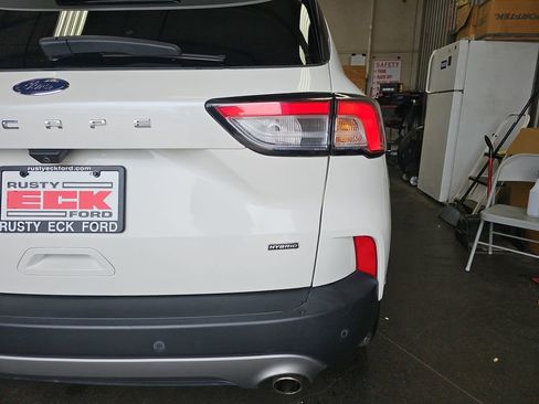 Used 2021 Ford Escape Titanium w/ Titanium Elite Package FWD image 35