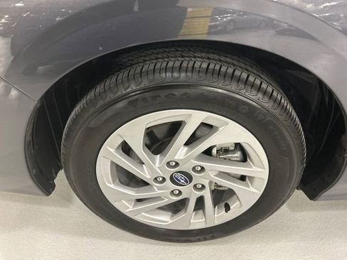 Used 2025 Subaru Impreza 2.0i image 8