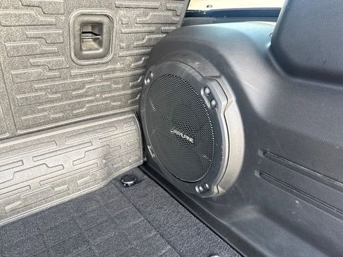 Used 2024 Jeep Wrangler Unlimited AWD/4WD image 8