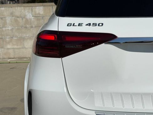 New 2026 Mercedes-Benz GLE 450 4MATIC image 9