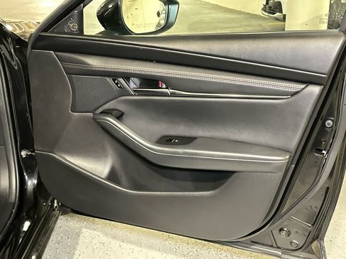 Used 2025 MAZDA MAZDA3 s image 10