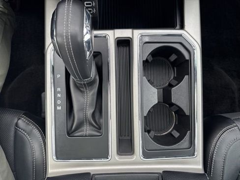 Used 2018 Ford F150 Lariat image 29