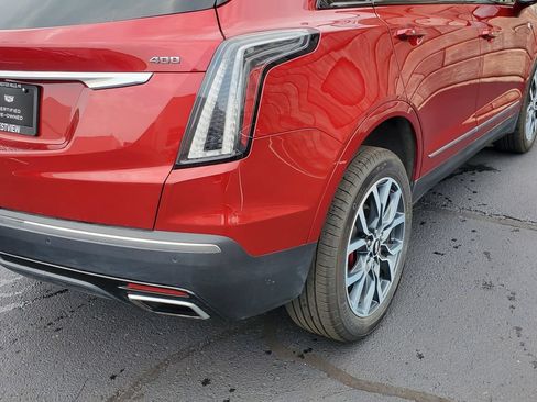 Certified 2024 Cadillac XT5 Sportv w/ LPO, Floor Liner Package AWD/4WD image 11
