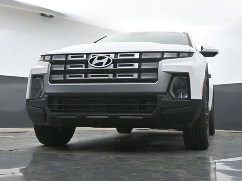 Used 2025 Hyundai Santa Cruz SE image 29