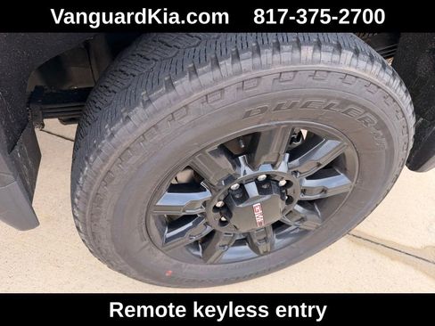 Used 2024 GMC Sierra 2500 AT4 w/ AT4 Premium Plus Package image 9