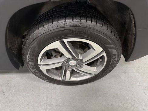 Used 2020 GMC Terrain SLT w/ Preferred Package image 9