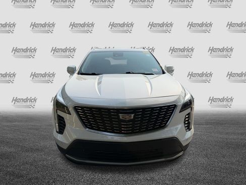Used 2021 Cadillac XT4 Premium Luxury FWD image 3