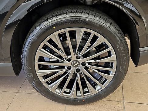 New 2026 Lexus RX 450h AWD image 6