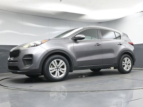 Used 2017 Kia Sportage LX w/ LX Popular Package image 20