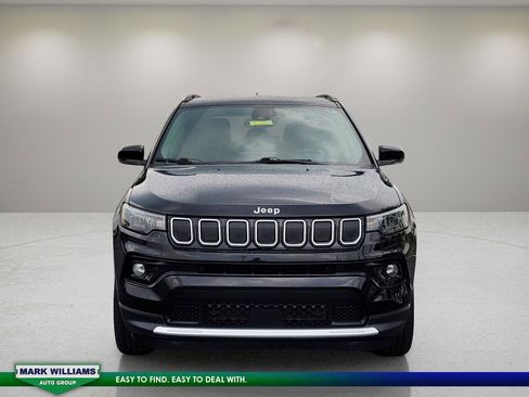 Used 2022 Jeep Compass Limited image 9
