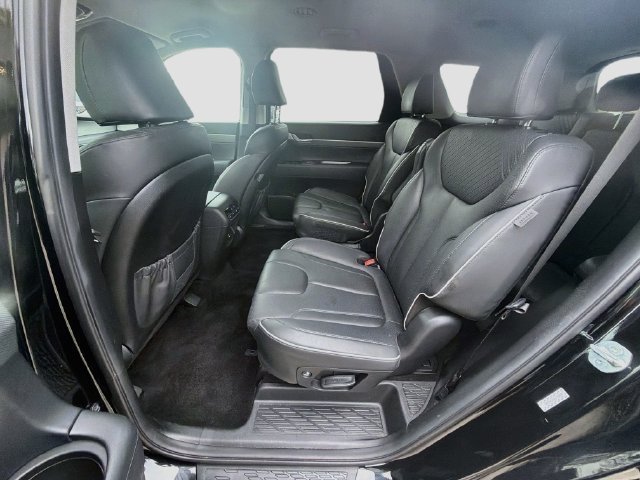Used 2024 Hyundai Palisade SEL FWD image 25