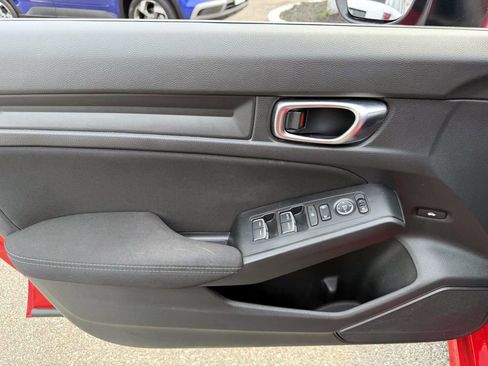 Used 2022 Honda Civic Sport image 13