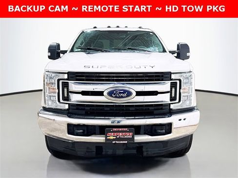 Used 2017 Ford F350 XL image 3