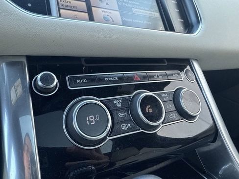 Used 2014 Land Rover Range Rover Sport Supercharged image 25